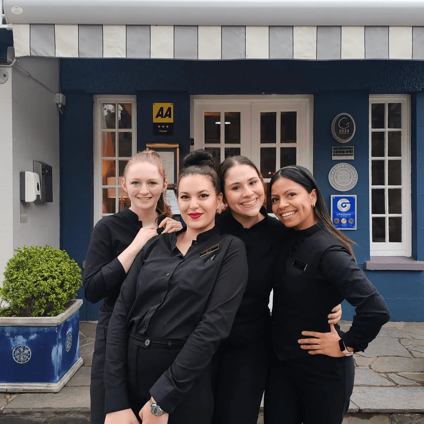 Équipe saisonnière en cuisine